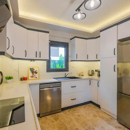Fethiyede Denize Yakın Süper Lüks Villa Fethiye