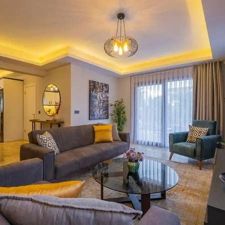 Fethiyede Denize Yakın Süper Lüks Villa